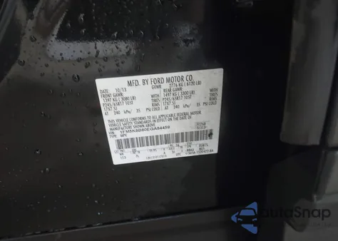 2014 Ford Explorer z USA, uszkodzony, nr VIN 1FM5K8B80EGA84459